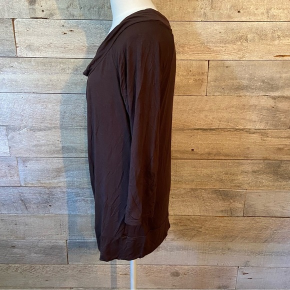 💥5/$25 Studio by Liz Claiborne women’s brown tunic in size medium - Picture 2 of 8